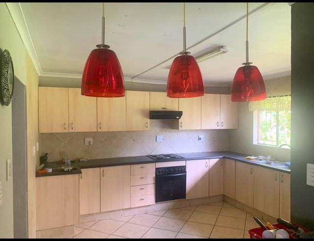 3 BEDROOM PROPERTY TO RENT IN BIRCHLEIGH NORTH